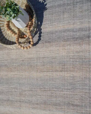 Exquisite Rugs Loren Indoor/Outdoor Flat-Weave Rug | Thumbnail 3