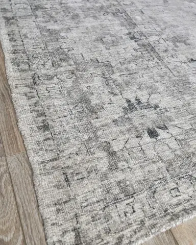 Exquisite Rugs Cambridge Hand-Loomed Gray & Silver Rug | Thumbnail 3