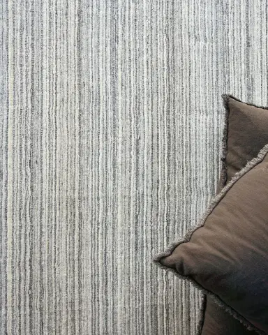 Exquisite Rugs Crockett Hand-Loomed Rug | Thumbnail 3