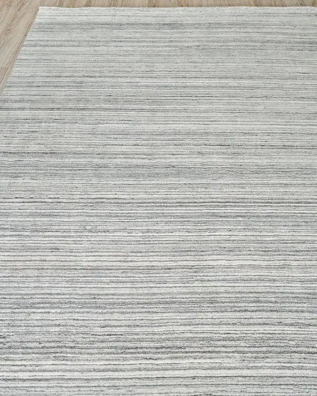 Exquisite Rugs Crockett Hand-Loomed Rug