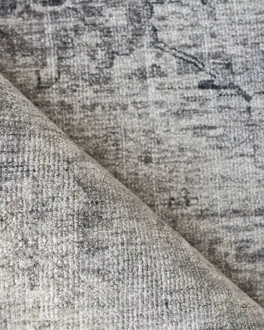Exquisite Rugs Cambridge Hand-Loomed Gray & Silver Rug | Thumbnail 4