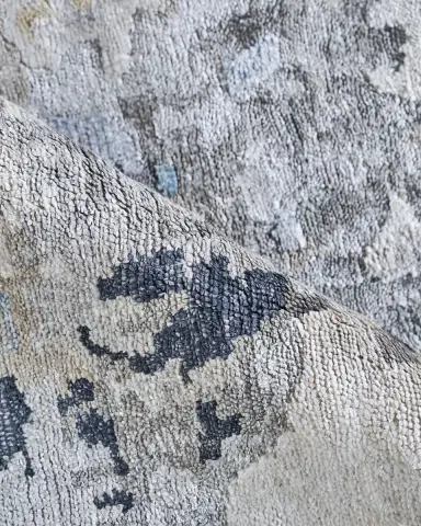 Exquisite Rugs Floor Art Hand-Knotted Silver & Gray Rug | Thumbnail 4 Exquisite Rugs Floor Art Hand-Knotted Silver & Gray Rug | Thumbnail 4