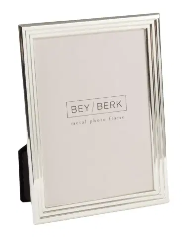 Bey-Berk Lance Metal 5"x7" Picture Frame | Thumbnail 1