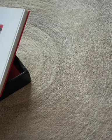 Exquisite Rugs Mitomo Hand-Tufted Charcoal & Ivory Rug | Thumbnail 5
