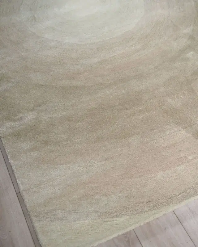 Exquisite Rugs Mitomo Hand-Tufted Pearl Rug