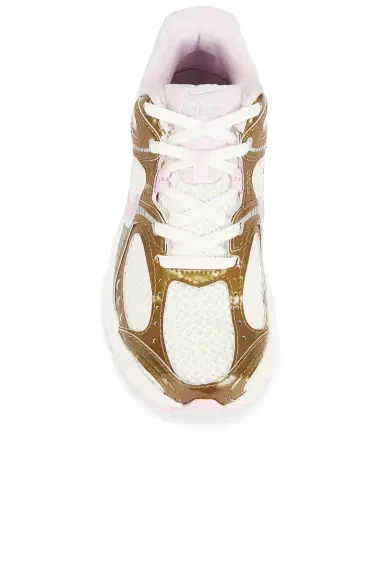 Nike V5 Runner Sneaker | Thumbnail 4