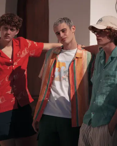 Emporio Sirenuse Rainbow Linen Hawaiian Shirt | Thumbnail 2