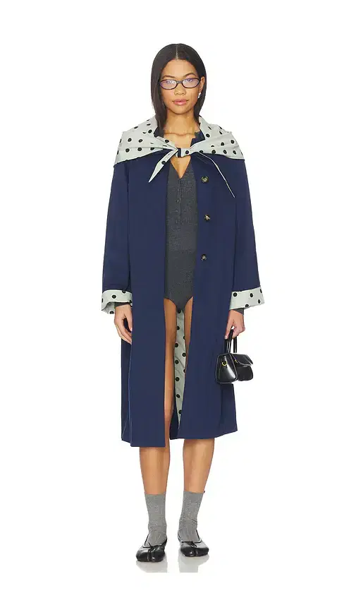 Lisa Says Gah Olson Trench