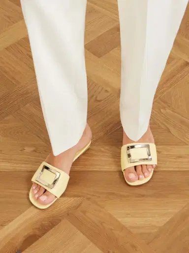 Roger Vivier 20 Buckled Padded Leather Mules | Thumbnail 2 Roger Vivier 20 Buckled Padded Leather Mules | Thumbnail 2