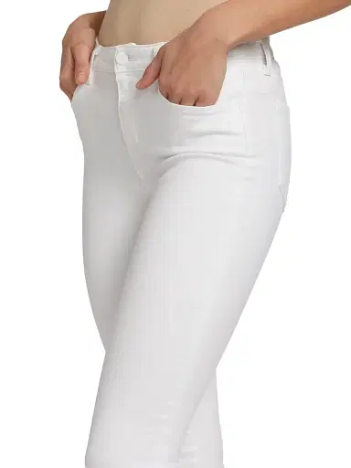 L'AGENCE Women's Selma High-Rise Baby Bootcut Jeans - Blanc | Thumbnail 6 L'AGENCE Women's Selma High-Rise Baby Bootcut Jeans - Blanc | Thumbnail 6