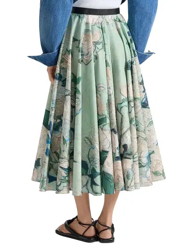 Givenchy Women's Long Circular Skirt in Poplin with Roses Print - Mint Green - Size 8 | Thumbnail 4