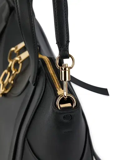 Givenchy Women's The Snatch Medium Shoulder Bag in Grained Leather - Black | Thumbnail 7 Givenchy Women's The Snatch Medium Shoulder Bag in Grained Leather - Black | Thumbnail 7