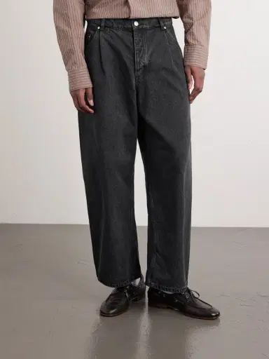 A Kind Of Guise Straight-Leg Pleated Organic Jeans - Men | Thumbnail 3