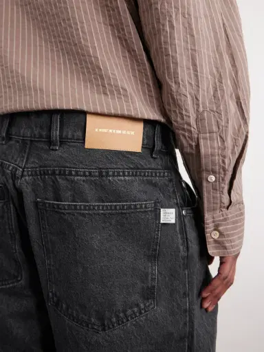 A Kind Of Guise Straight-Leg Pleated Organic Jeans - Men | Thumbnail 6