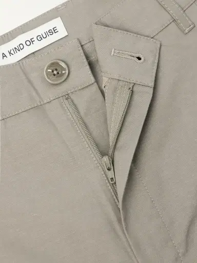 A Kind Of Guise Juno Straight-Leg Pleated Lyocell, Cotton and Linen-Blend Shorts - Men | Thumbnail 5 A Kind Of Guise Juno Straight-Leg Pleated Lyocell, Cotton and Linen-Blend Shorts - Men | Thumbnail 5