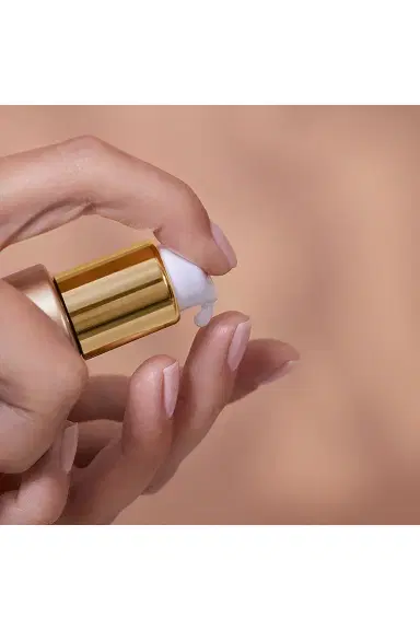 Valmont V-Firm Serum | Thumbnail 3