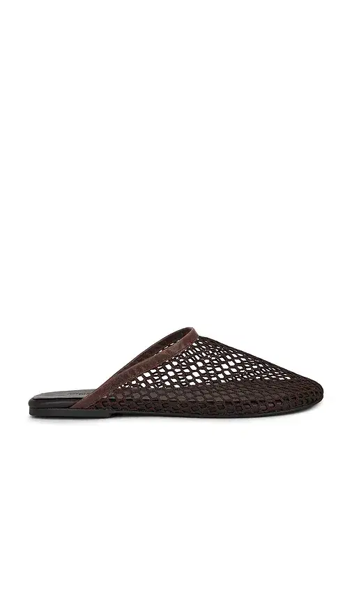 Minaj Flat