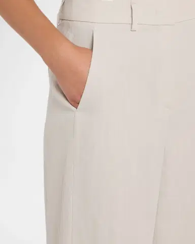 Giorgio Armani Linen Straight-Leg Trousers | Thumbnail 9 Giorgio Armani Linen Straight-Leg Trousers | Thumbnail 9