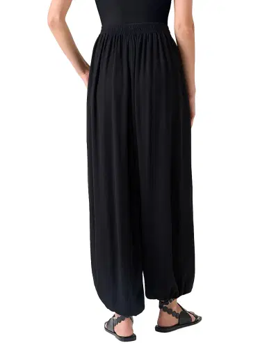 Akris punto Women's Crepe Mid-Rise Wide-Leg Elasticized Pants - Black | Thumbnail 4