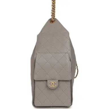Chanel Chanel Medium 25 Hobo Bag Dark Grey Caviar Antique Gold Hardware | Thumbnail 4 Chanel Chanel Medium 25 Hobo Bag Dark Grey Caviar Antique Gold Hardware | Thumbnail 4