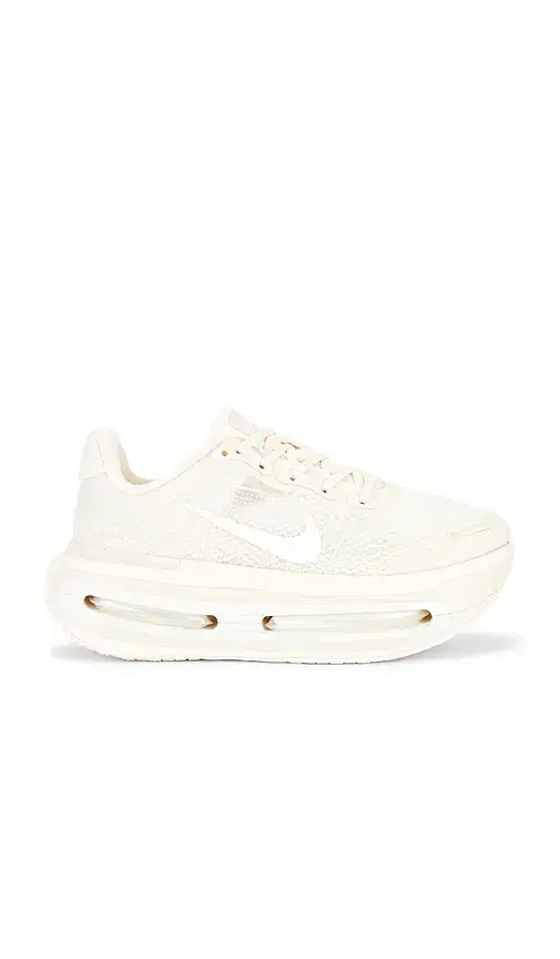 Vomero Premium ESS Sneaker