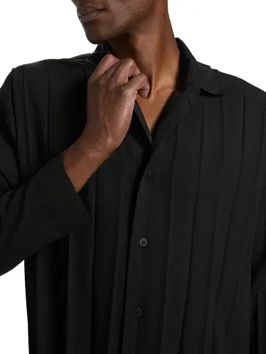 Homme Plissé Issey Miyake Men's Edge Ensemble Hand-Pleated Shirt - Black | Thumbnail 6