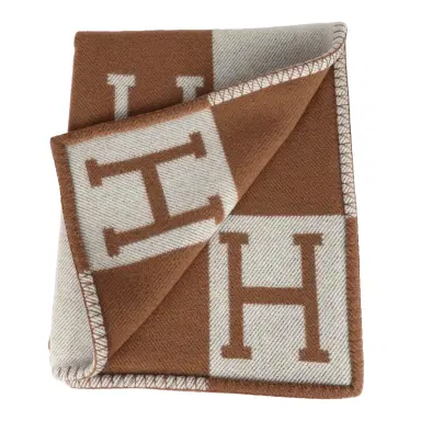 HERMÈS Hermes "Classic Avalon" Ecru and Camel Blanket | Thumbnail 3 HERMÈS Hermes "Classic Avalon" Ecru and Camel Blanket | Thumbnail 3