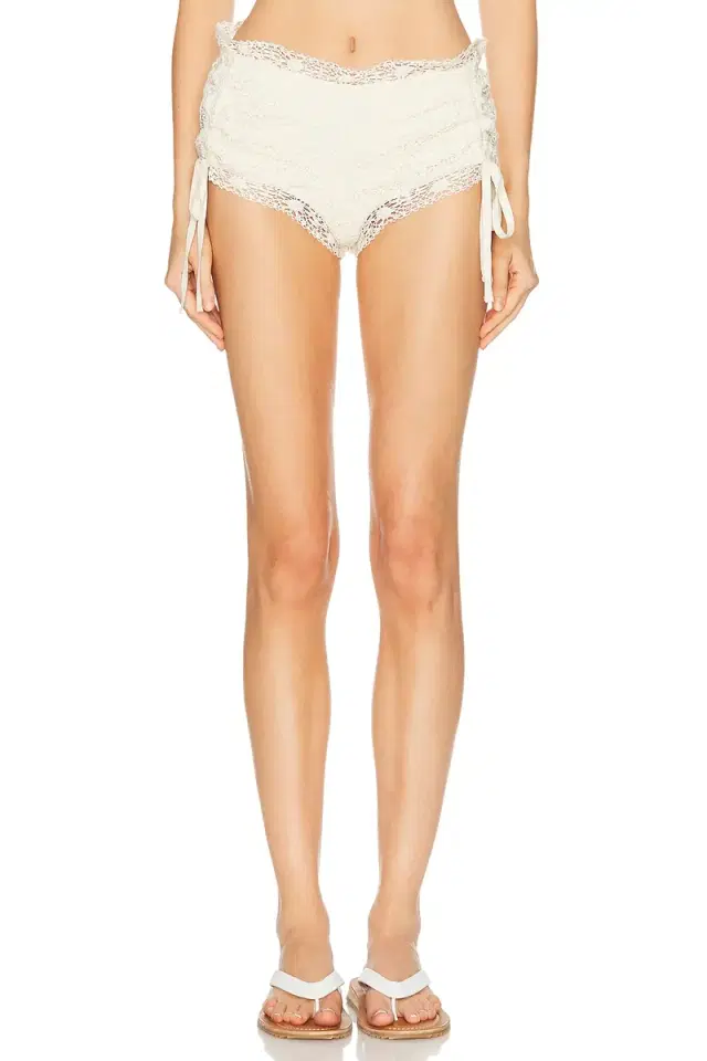 Yeliz Short