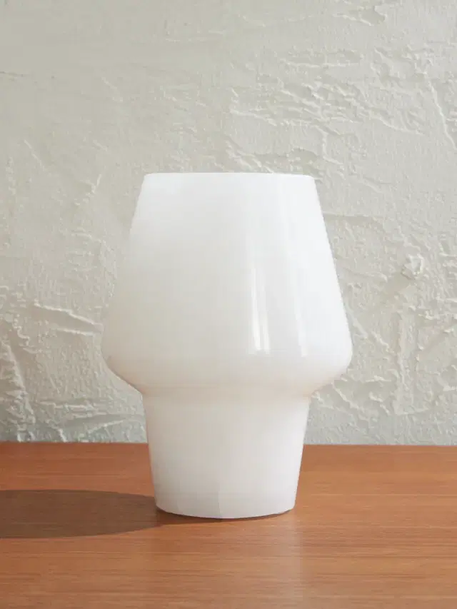 Soho Home Ava Alabaster Vase - Men