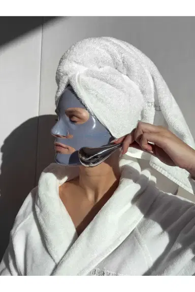 111SKIN Cryo Globes Facial Massage Tool | Thumbnail 4