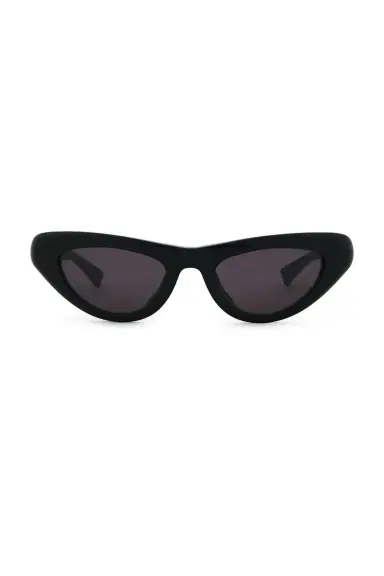 Bottega Veneta Curvy Cat Eye Sunglasses | Thumbnail 1 Bottega Veneta Curvy Cat Eye Sunglasses | Thumbnail 1
