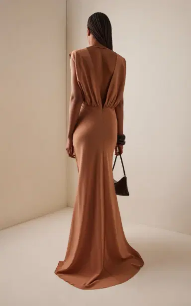 Temily Hera Crepe Gown | Thumbnail 4