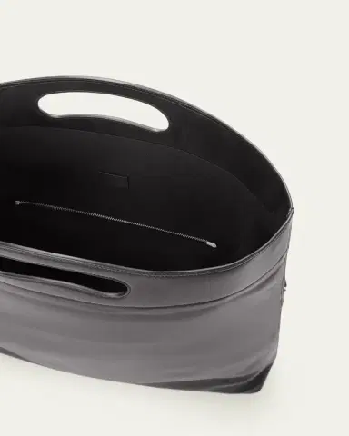 Loewe Bobby Folded Tote Bag in Leather | Thumbnail 3
