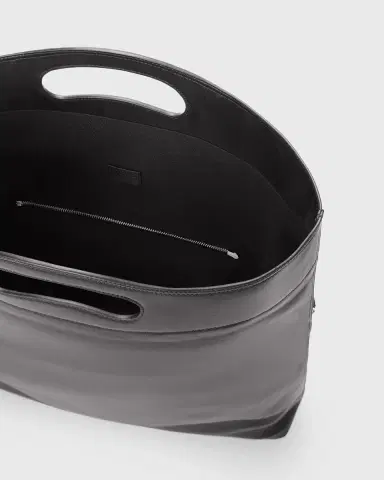 Loewe Bobby Folded Tote Bag in Leather | Thumbnail 5