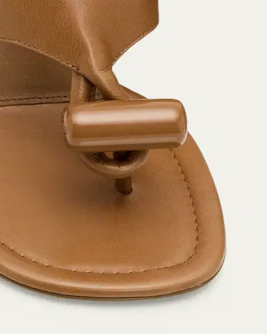 Loewe 90mm Toggle Leather Thong Sandals | Thumbnail 5