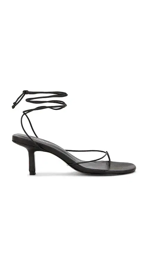 Nayara Sandal