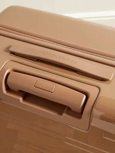 Horizn Studios H7 Essential Hardshell Check-In Suitcase - Men | Thumbnail 5 Horizn Studios H7 Essential Hardshell Check-In Suitcase - Men | Thumbnail 5