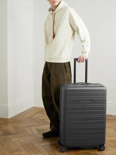 Horizn Studios H7 Essential Hardshell Check-In Suitcase - Men | Thumbnail 2 Horizn Studios H7 Essential Hardshell Check-In Suitcase - Men | Thumbnail 2