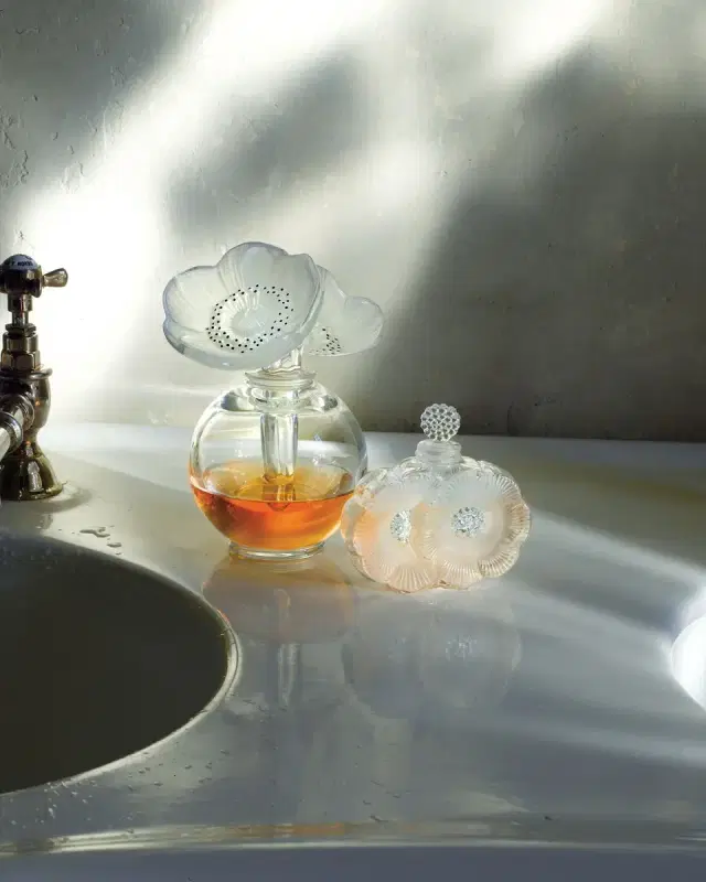 Lalique Two Flowers Perfume Bottle