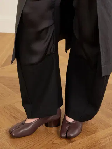 Maison Margiela Tabi Ballerina Split-toe Leather Pumps | Thumbnail 2