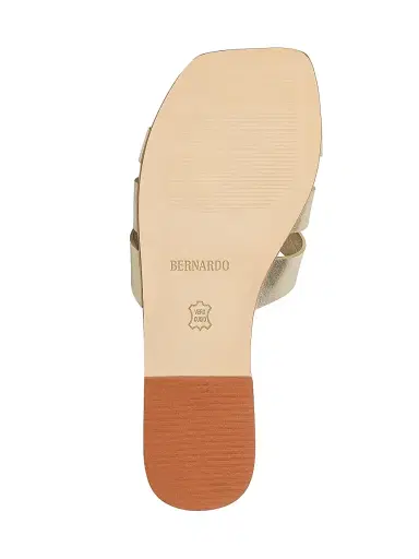Bernardo Women's Oxford Slip-On Sandals | Thumbnail 4