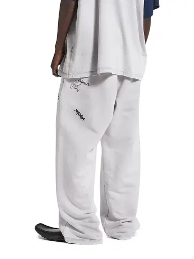 Balenciaga Men's Banana Baggy Pants | Thumbnail 4 Balenciaga Men's Banana Baggy Pants | Thumbnail 4