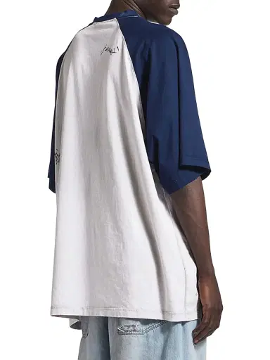 Balenciaga Men's Banana Raglan Oversized T-Shirt | Thumbnail 3 Balenciaga Men's Banana Raglan Oversized T-Shirt | Thumbnail 3