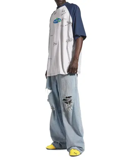 Balenciaga Men's Banana Raglan Oversized T-Shirt | Thumbnail 5 Balenciaga Men's Banana Raglan Oversized T-Shirt | Thumbnail 5