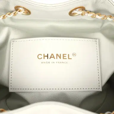 Chanel Chanel Small 25 Hobo Bag Light Green Caviar Antique Gold Hardware | Thumbnail 9 Chanel Chanel Small 25 Hobo Bag Light Green Caviar Antique Gold Hardware | Thumbnail 9