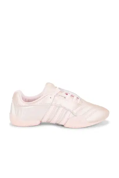 adidas Originals Taekwondo Mei Elite Sneaker | Thumbnail 1 adidas Originals Taekwondo Mei Elite Sneaker | Thumbnail 1