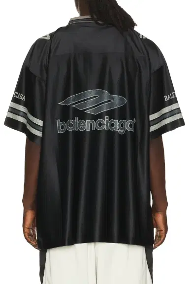 Balenciaga V Neck Oversized T-Shirt | Thumbnail 3 Balenciaga V Neck Oversized T-Shirt | Thumbnail 3