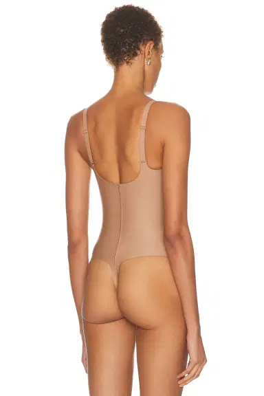 SKIMS Core Sculpt Plunge Bodysuit | Thumbnail 4