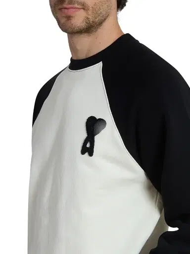 AMI Paris Men's Boxy Crochet Ami De Coeur Raglan Sweatshirt - Blanc Creme Noir | Thumbnail 6 AMI Paris Men's Boxy Crochet Ami De Coeur Raglan Sweatshirt - Blanc Creme Noir | Thumbnail 6
