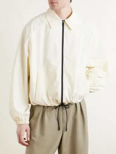 Jacquemus Logo-Embroidered Shell Bomber Jacket - Men | Thumbnail 3